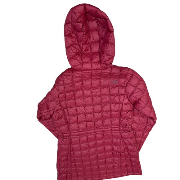 The North Face Men's ThermoBall Eco Hoodie 2.0 in Patina M Burgundy - Picture 2 of 4